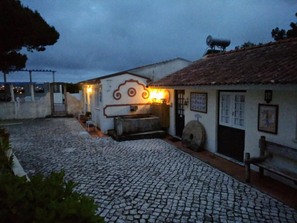 Pegada Real Bed & Breakfast Obidos Exterior photo